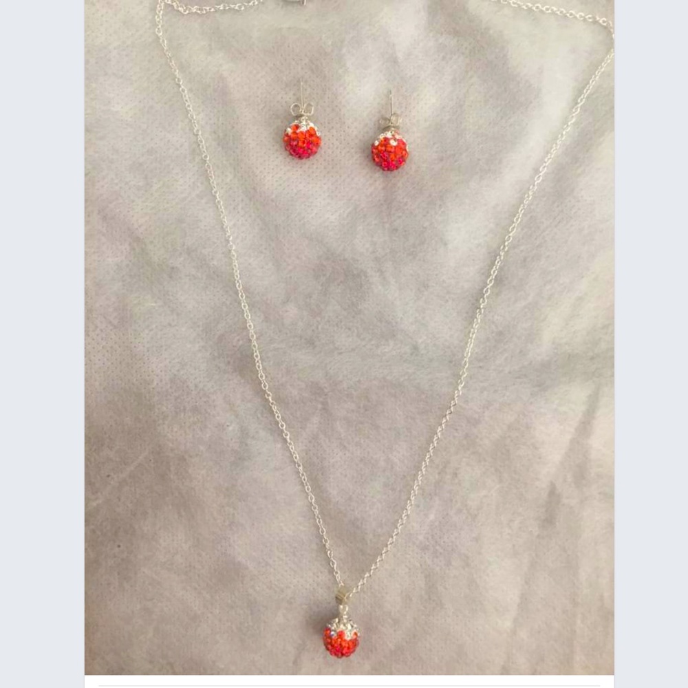 Cyber sale $10 vSterling Silver set disco ball black or red set.